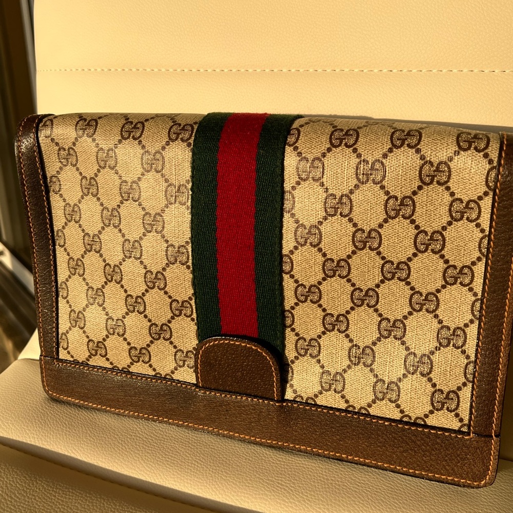 COPY - Authentic Gucci vintage GG ophidia clutch - Picture 3 of 9